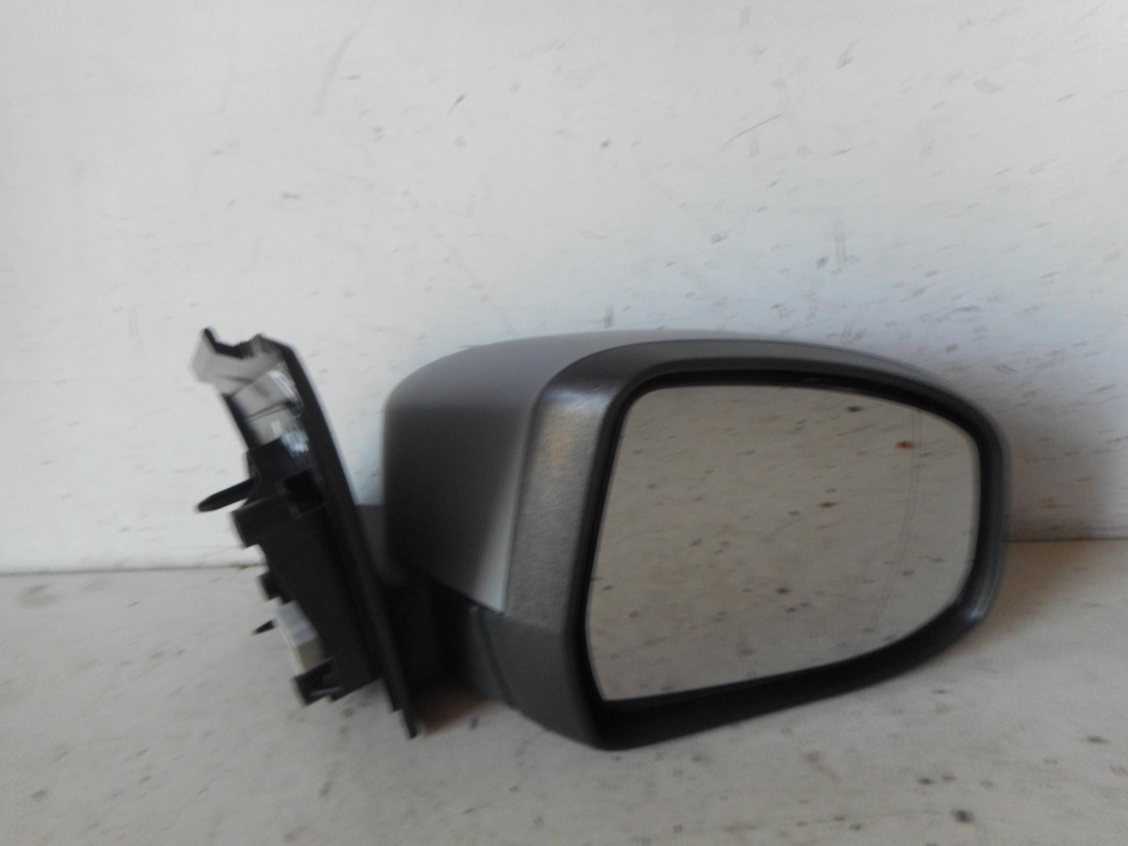 Retrovisore est. regolaz. elettr. dx.